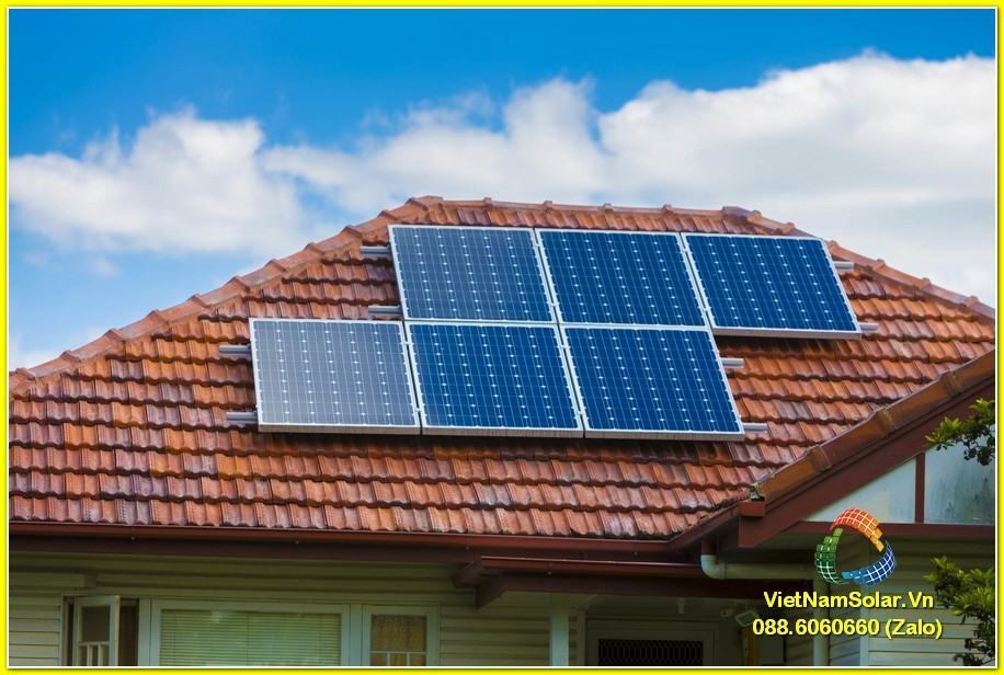 Lắp đặt hệ thống mặt trời áp mái ngói