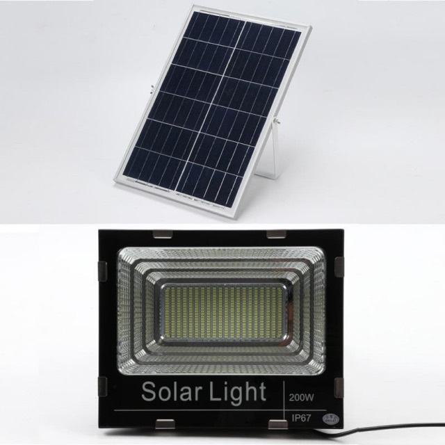 Cấu tạo của đèn năng lượng mặt trời gồm 2 bộ phận chính là tấm pin năng lượng và bóng đèn điện Cấu tạo của đèn năng lượng mặt trời gồm 2 bộ phận chính là tấm pin năng lượng và bóng đèn điện