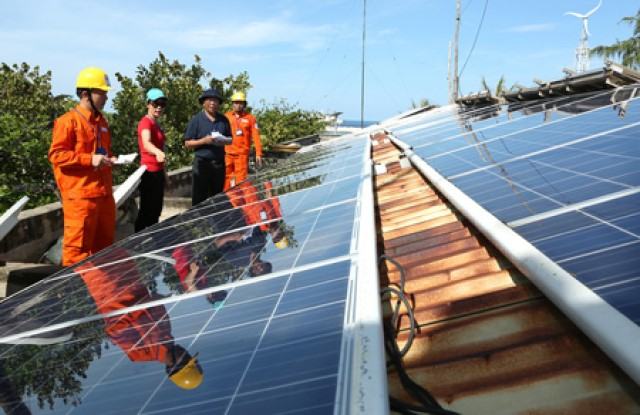 Trang thiết bị luôn sẵn có tại kho cho phép lắp đặt ngay cho khách Trang thiết bị luôn sẵn có tại kho cho phép lắp đặt ngay cho khách