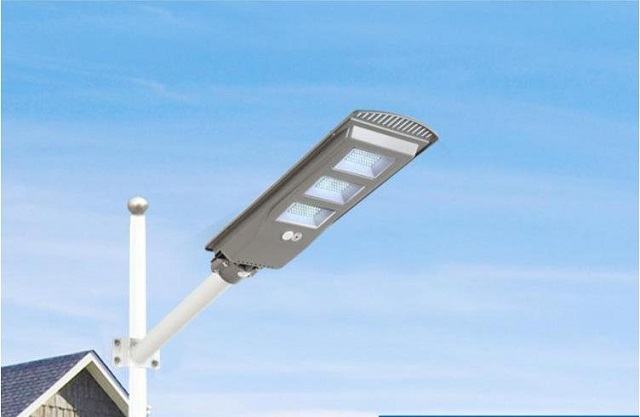 Đèn năng lượng mặt trời rất phù hợp với thời tiết và giao thông tại Đắc Lắc
