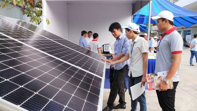 Chi phí lắp đặt pin năng lượng mặt trời