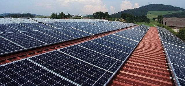 Giàn năng lượng mặt trời áp mái