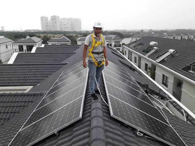 Chi phí lắp đặt điện mặt trời Chi phí lắp đặt điện mặt trời