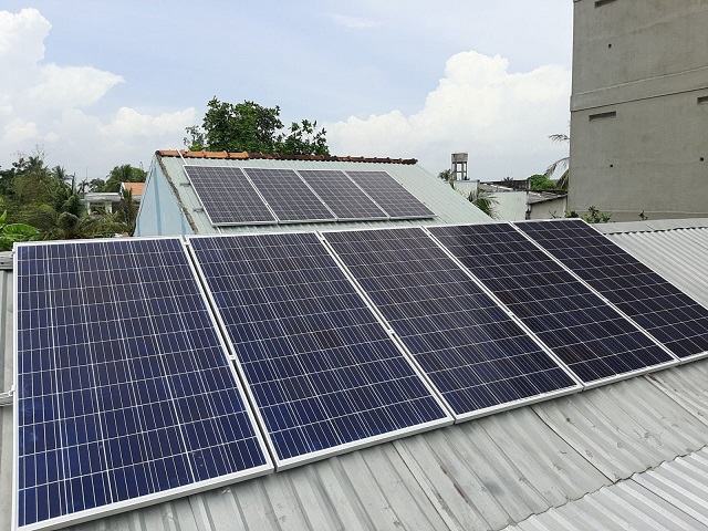 Điện mặt trời giúp gia đình bảo vệ môi trường Điện mặt trời giúp gia đình bảo vệ môi trường
