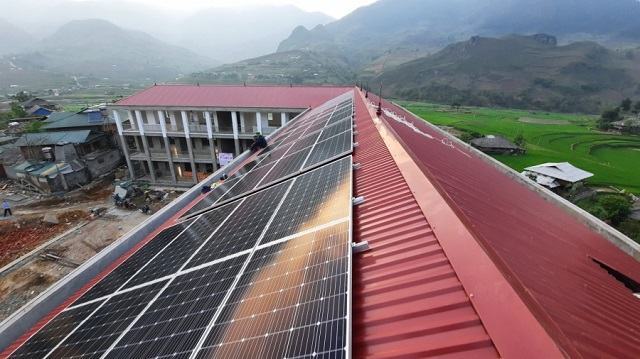 Những lưu ý khi lựa chọn dịch vụ lắp đặt điện mặt trời trên thị trường hiện nay