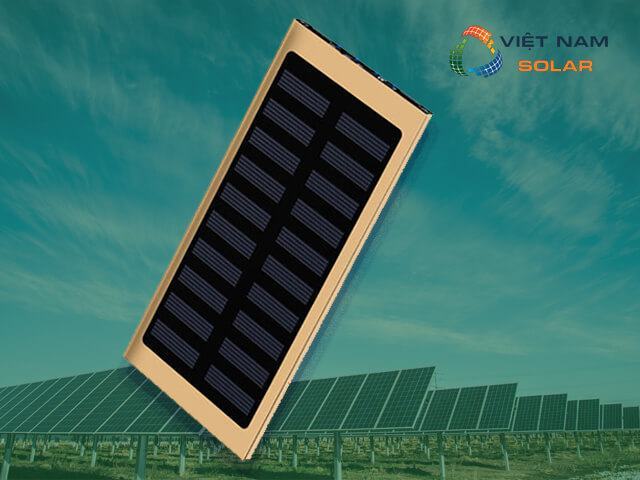 Có nên mua pin dự phòng năng lượng mặt trời không