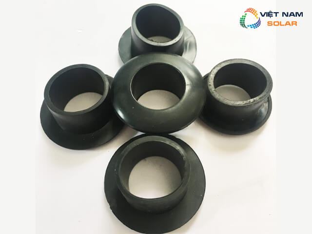 Chuẩn bị trước khi thay ron máy nước nóng năng lượng mặt trời