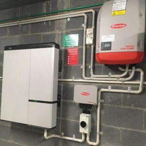 Top 6 inverter hybrid 30KW bản cao cấp, giá tốt nhất thị trường