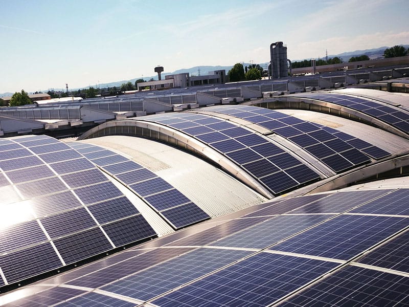 Lý do nên lựa chọn lắp đặt năng lượng mặt trời tại Việt Nam Solar
