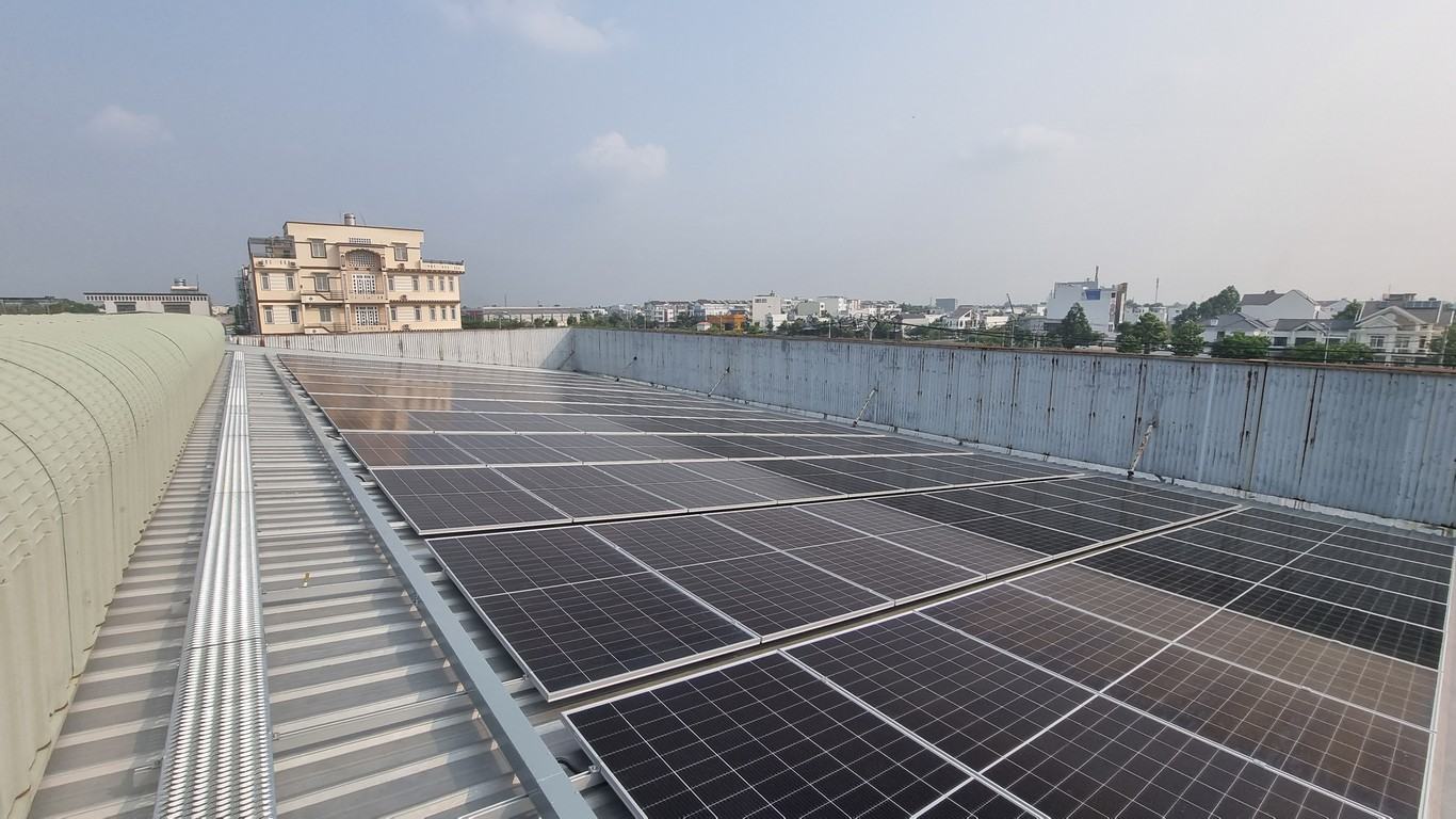 he-thong-solar-tracker-la-gi