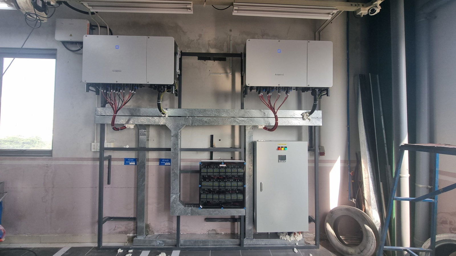 Nguyên lý hoạt động của inverter năng lượng mặt trời