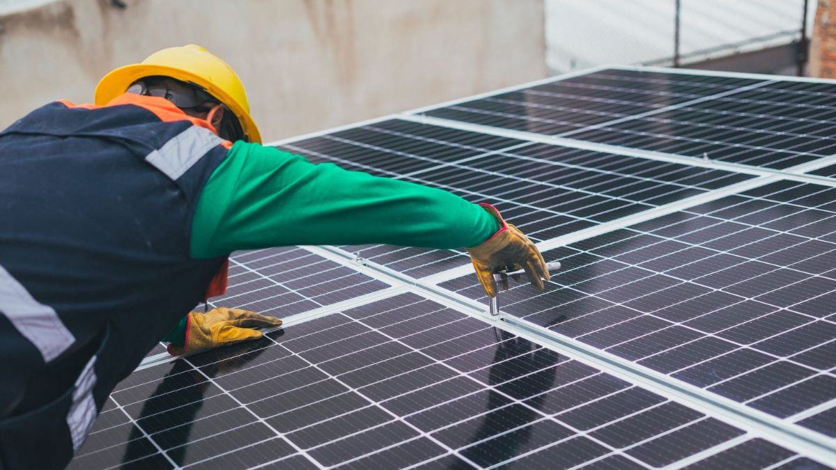Hệ thống điện năng lượng mặt trời hòa lưới 12kw có những gì