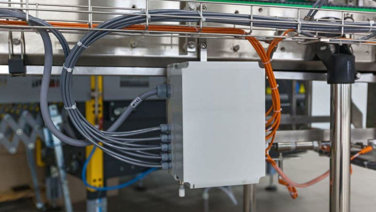 Junction Box là gì