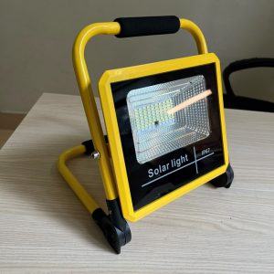 Một số đặc điểm của đèn Led pha sạc