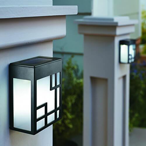 Tính năng đèn năng lượng mặt trời treo tường