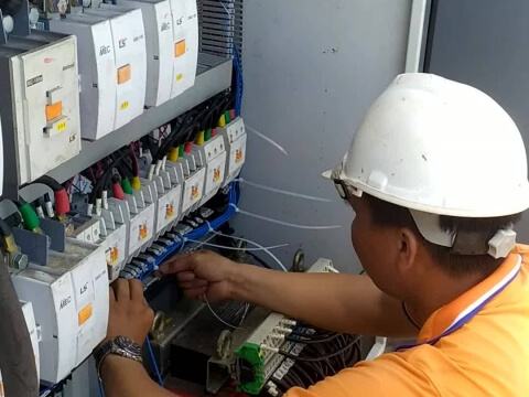 Giá thành của máy biến tần cũ
