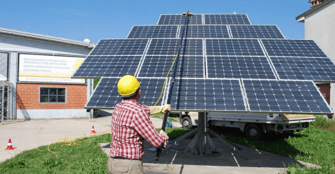 Lý do nên vệ sinh tấm pin mặt trời thường xuyên