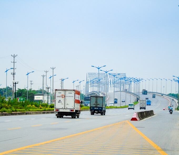 Nhu cầu sử dụng ánh sáng và vị trí địa lý lắp đặt