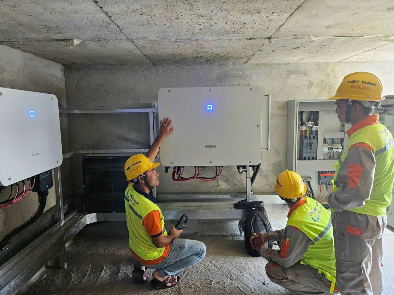 off-grid-solar-inverter-voi-cac-may-phat-dien-khac