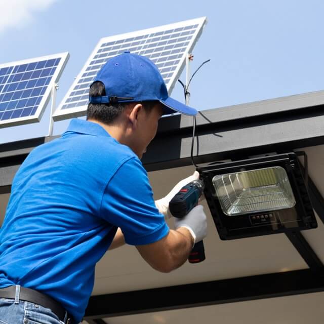 Sử dụng bảo vệ cố định tấm pin mặt trời