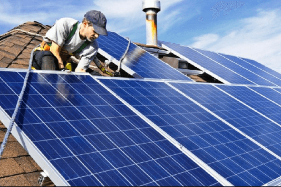 Giá lắp đặt hệ thống pin mặt trời Hà Nội phụ thuộc vào yếu tố nào?