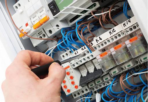 Hướng dẫn chi tiết cách đọc chỉ số công tơ đồng hồ điện 2 chiều