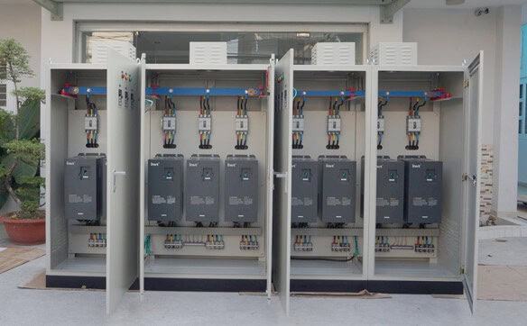 Lợi ích của việc sử dụng tủ biến tần trong điện mặt trời